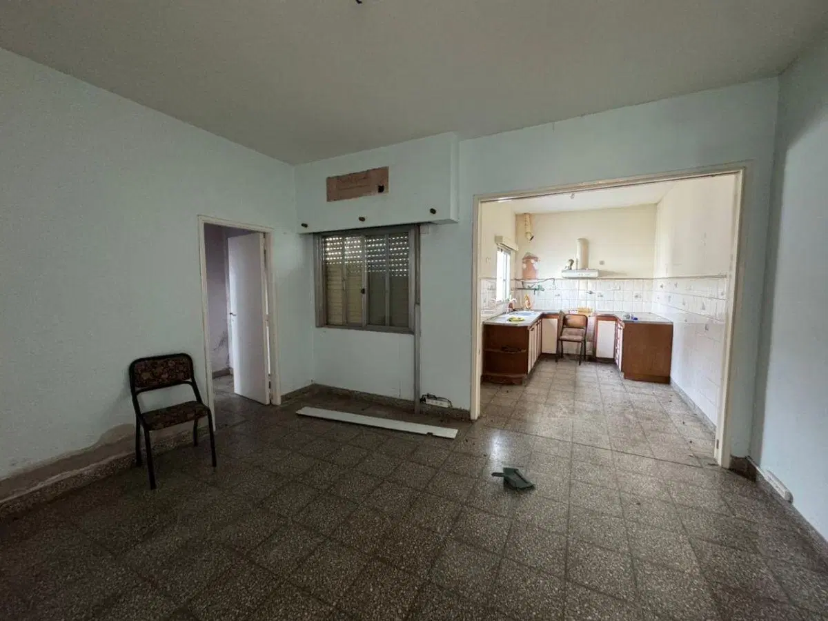 PH 2 ambientes c/patio- Quilmes Oeste, San Luis e/Blas Parera y V. Sarfield 3