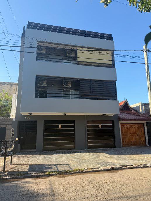 Foto de Departamento 2 ambientes por escalera - Wilde, imagen 5