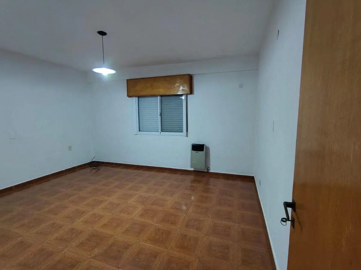 Casa PH 3 ambientes c/patio - Ezpeleta, Sarmiento al 4000 1