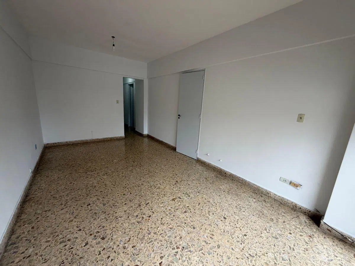 Departamento 2 ambientes - Quilmes Centro, Alvear esquina Alem 4