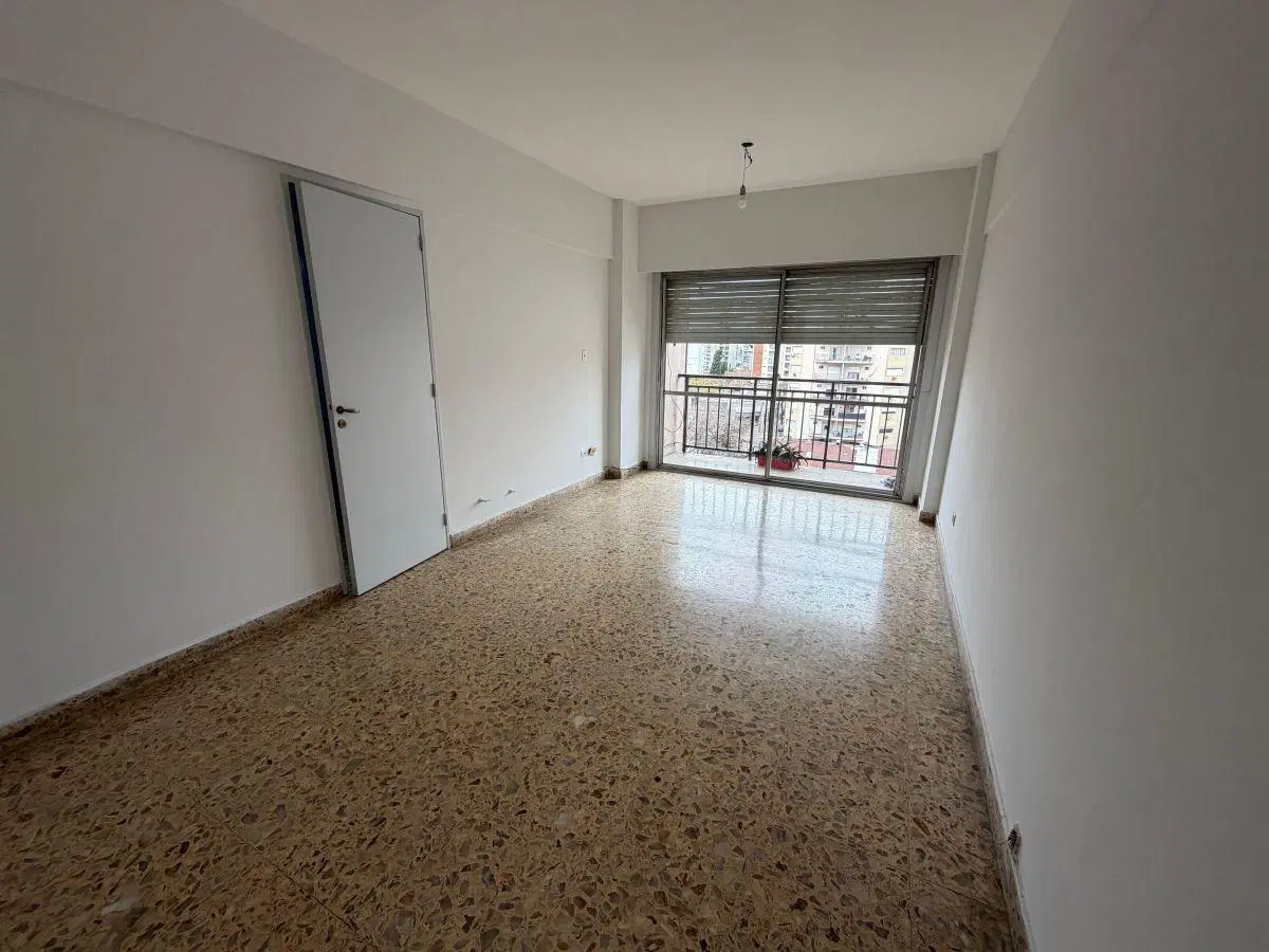 Departamento 2 ambientes - Quilmes Centro, Alvear esquina Alem 3