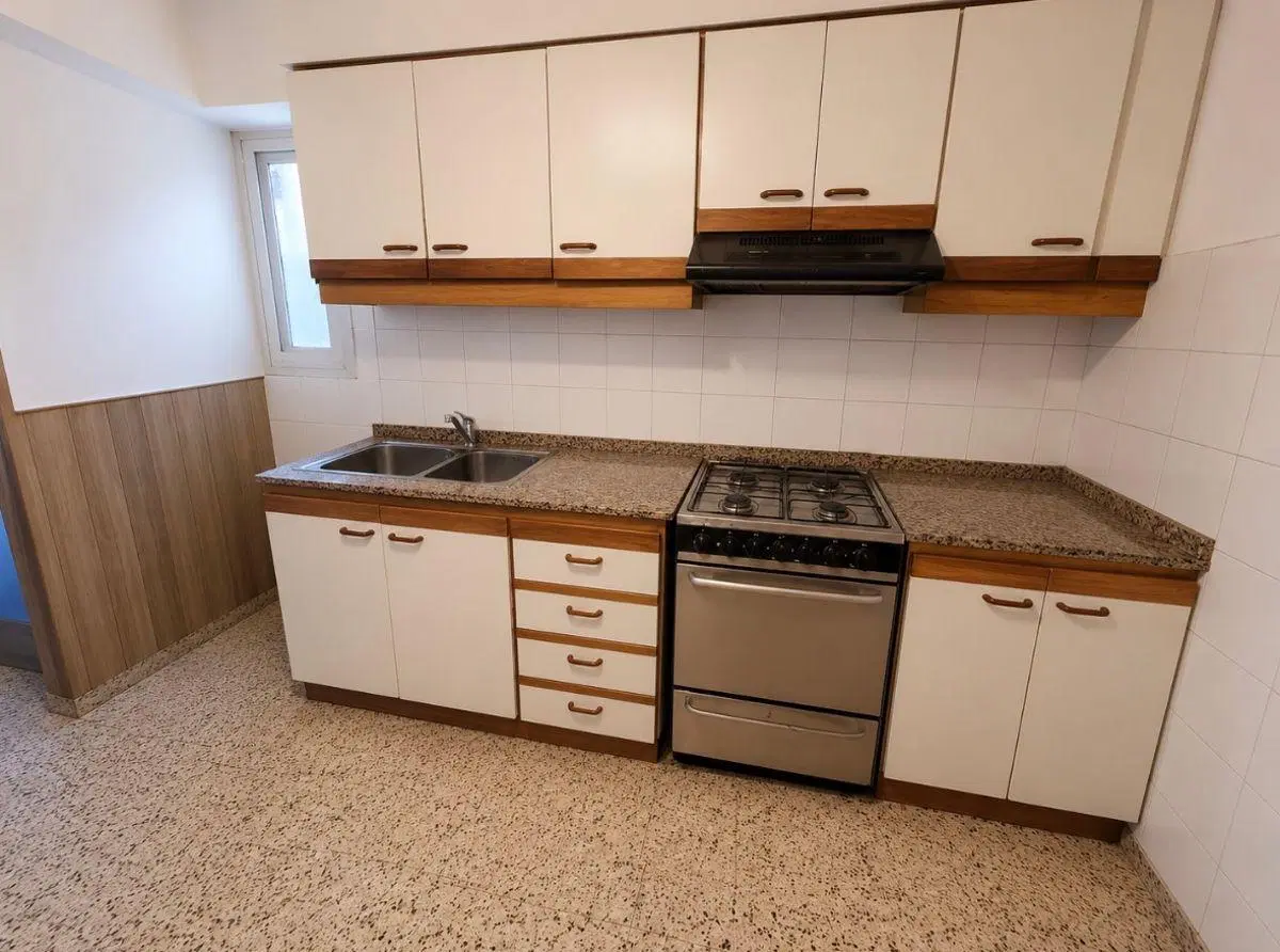Departamento 3 ambientes c/balcón - Quilmes, Rivadavia al 100 5