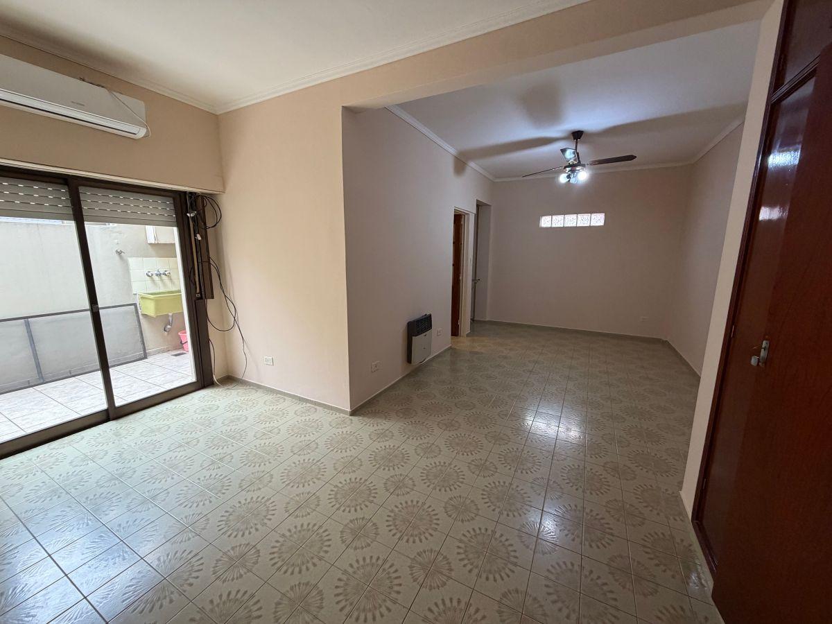 Foto de Departamento con 1 dormitorio en alquiler en Quilmes Centro, imagen 4