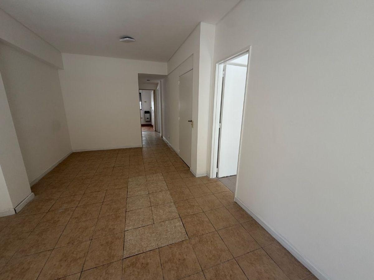 Foto de VENTA | SEMIPISO DE 3 AMBIENTES EN QUILMES CENTRO, imagen 5