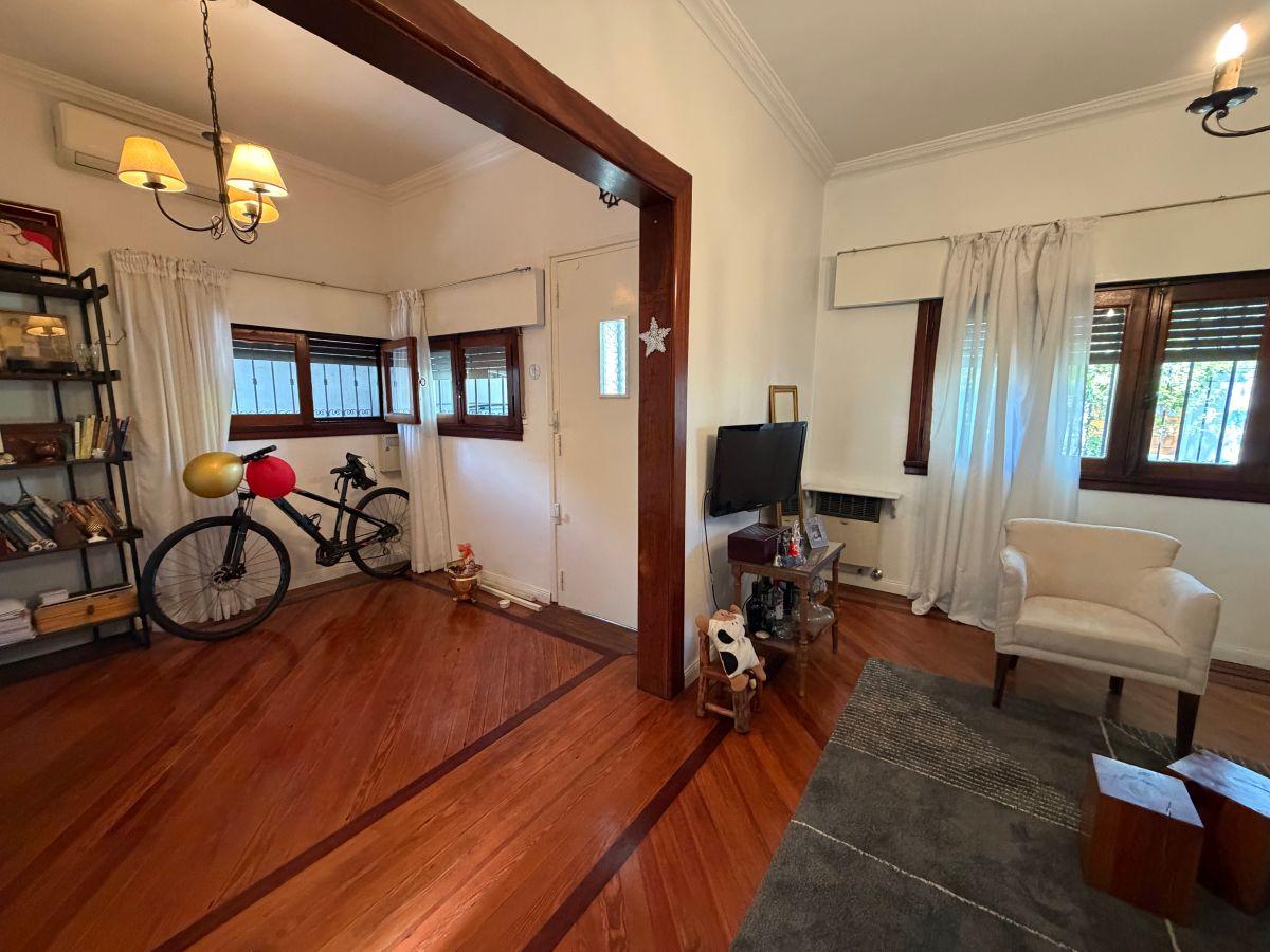 Foto de Casa en Quilmes Oeste - Jardín y Cochera, imagen 4