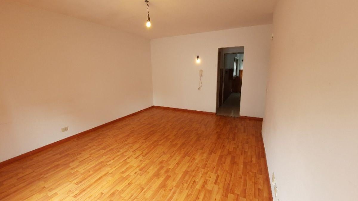 Foto de Quilmes Centro - Monoambiente en alquiler, imagen 1