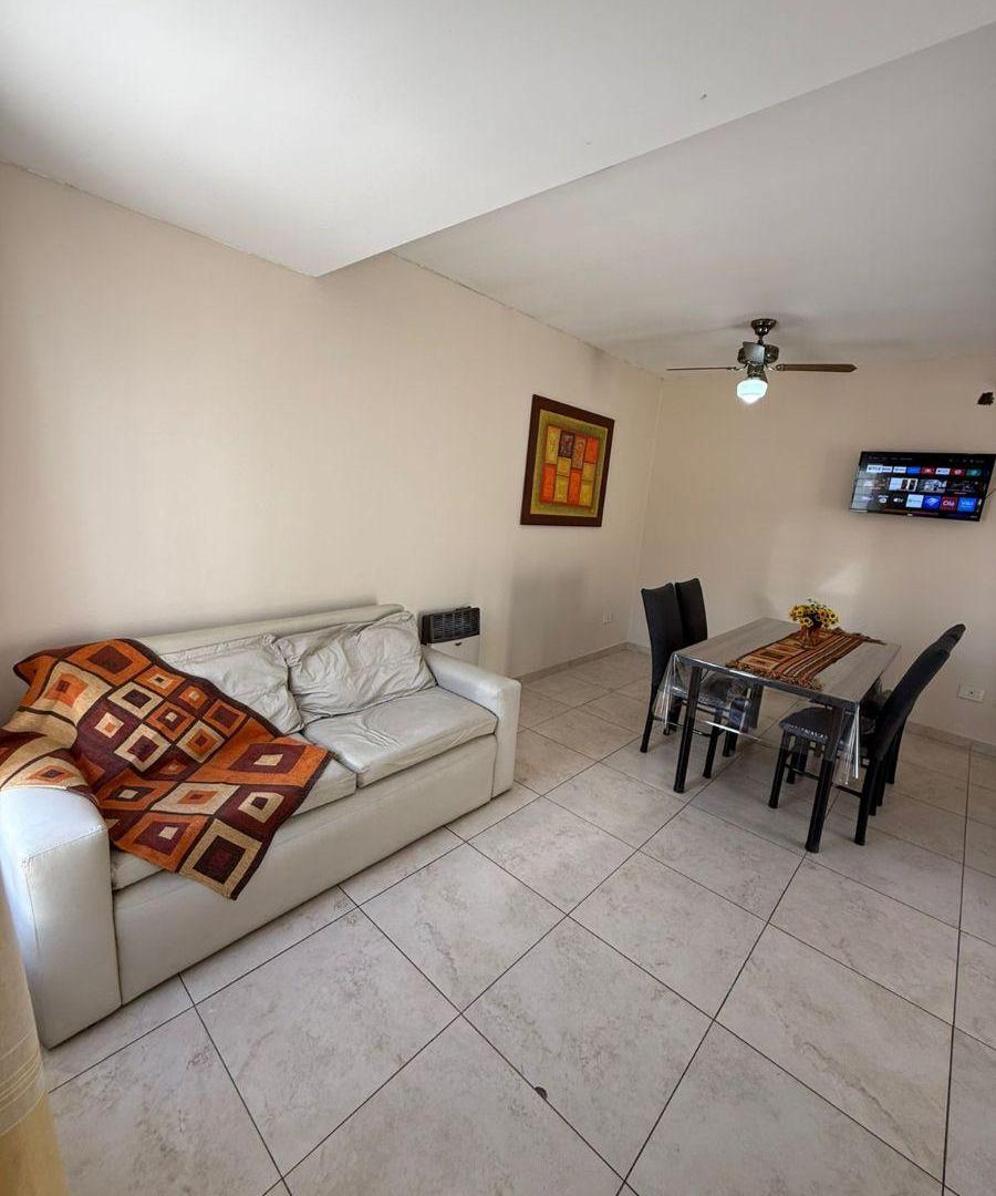 Foto de DEPARTAMENTO DUPLEX AMOBLADO EN ALQUILER POR CIRCUNVALACIÓN DE MAIPÚ, imagen 2