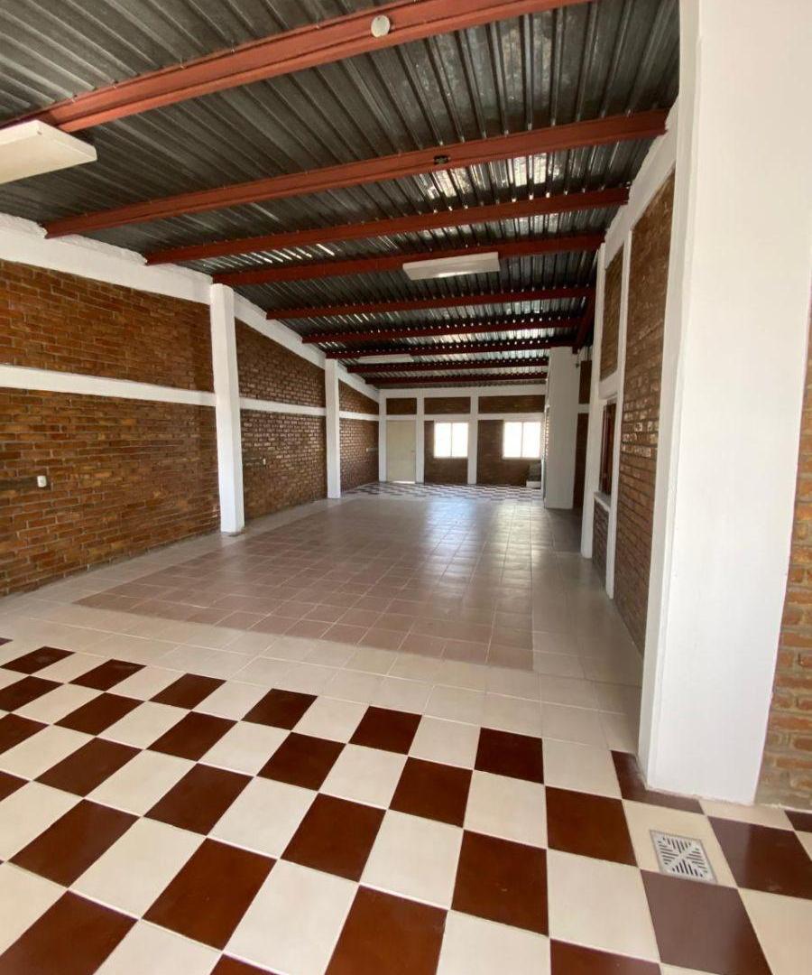 Foto de LOCAL COMERCIAL EN ALQUILER, ZONA COMERCIAL INMEJORABLE, imagen 2