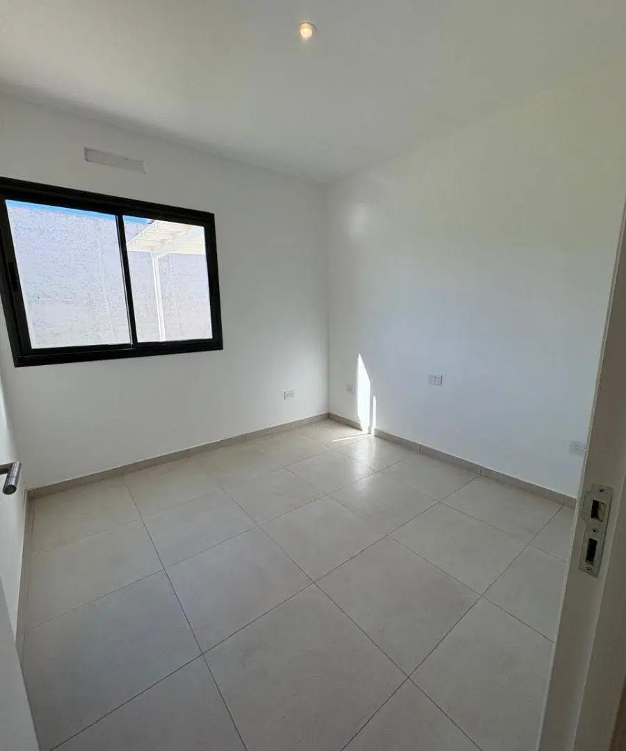 CASA MODERNA A ESTRENAR EN VENTA EN EL BARRIO PRIVADO ALBA DE TANQAY EN MAIPÚ 4
