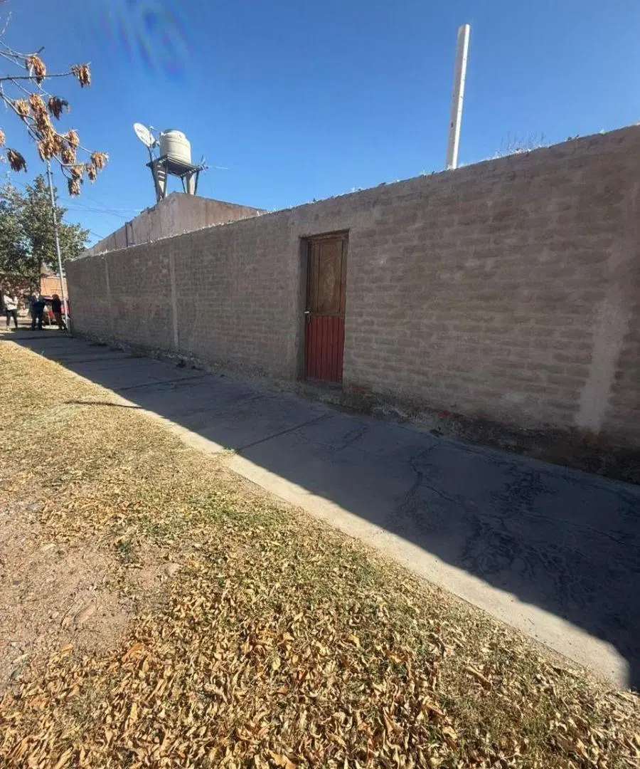 CASA EN VENTA EN EL BARRIO SOEVA DE GODOY CRUZ. NO ES APTO CRÉDITO 8
