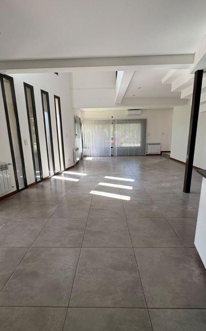 Foto de CASA EN ALQUILER | BARRIO PRIVADO TERRUÑOS DE ARAOZ II – MAIPÚ, imagen 5