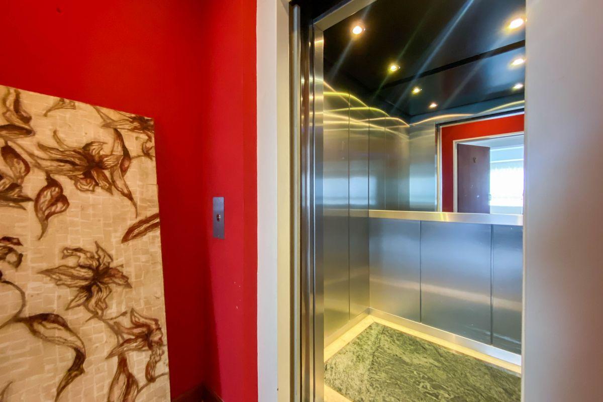 Foto de Venta 4 ambientes - 2 balcones, 1 aterrazado con vista al dique - Piso, imagen 2