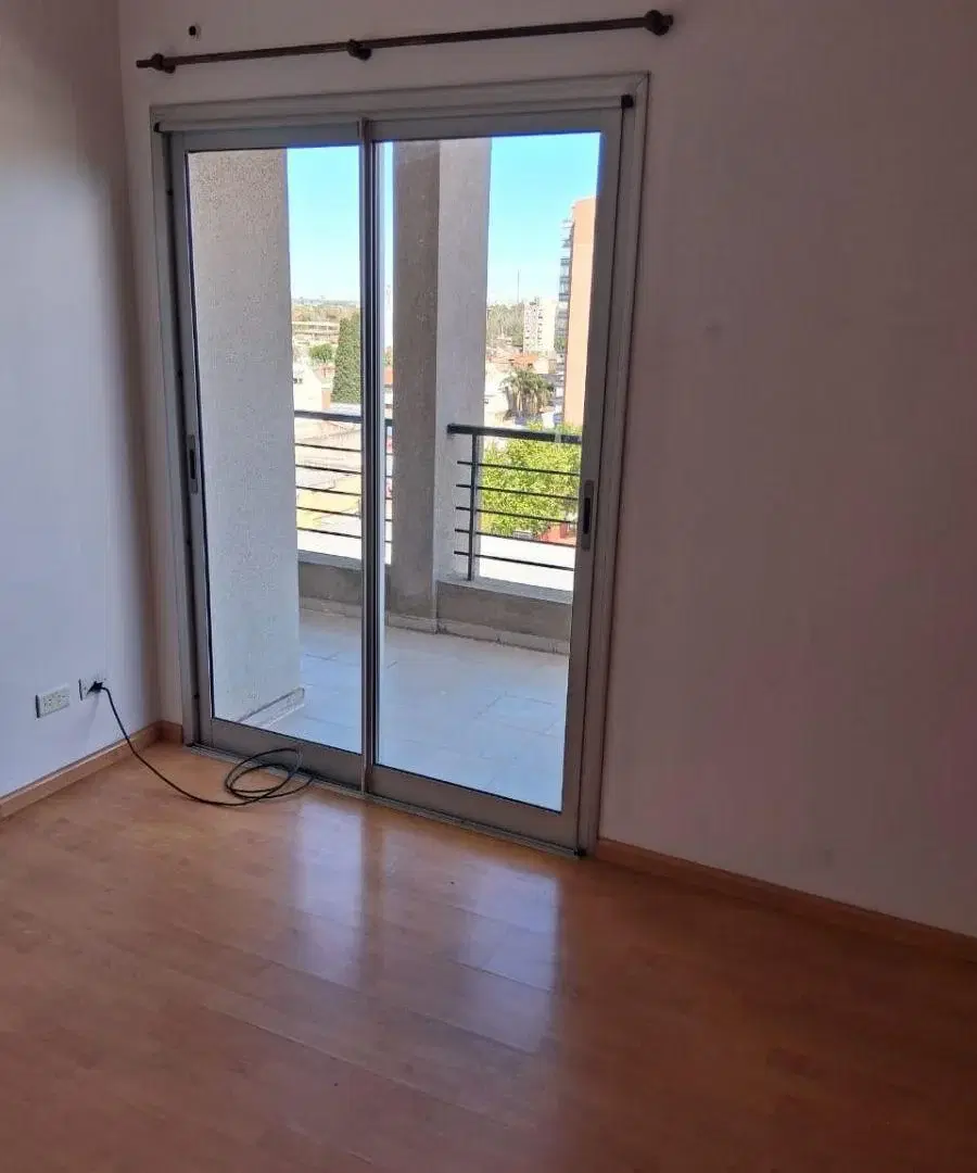 Departamento de 45 m² con 2 Ambientes en Alquiler en Lanús Este 4
