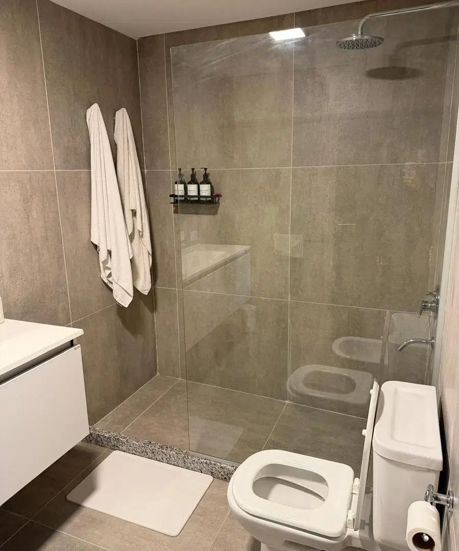 Departamento en Canning en el complejo "3300" sobre la calle Sargento Cabral (E. Echeverria) 5
