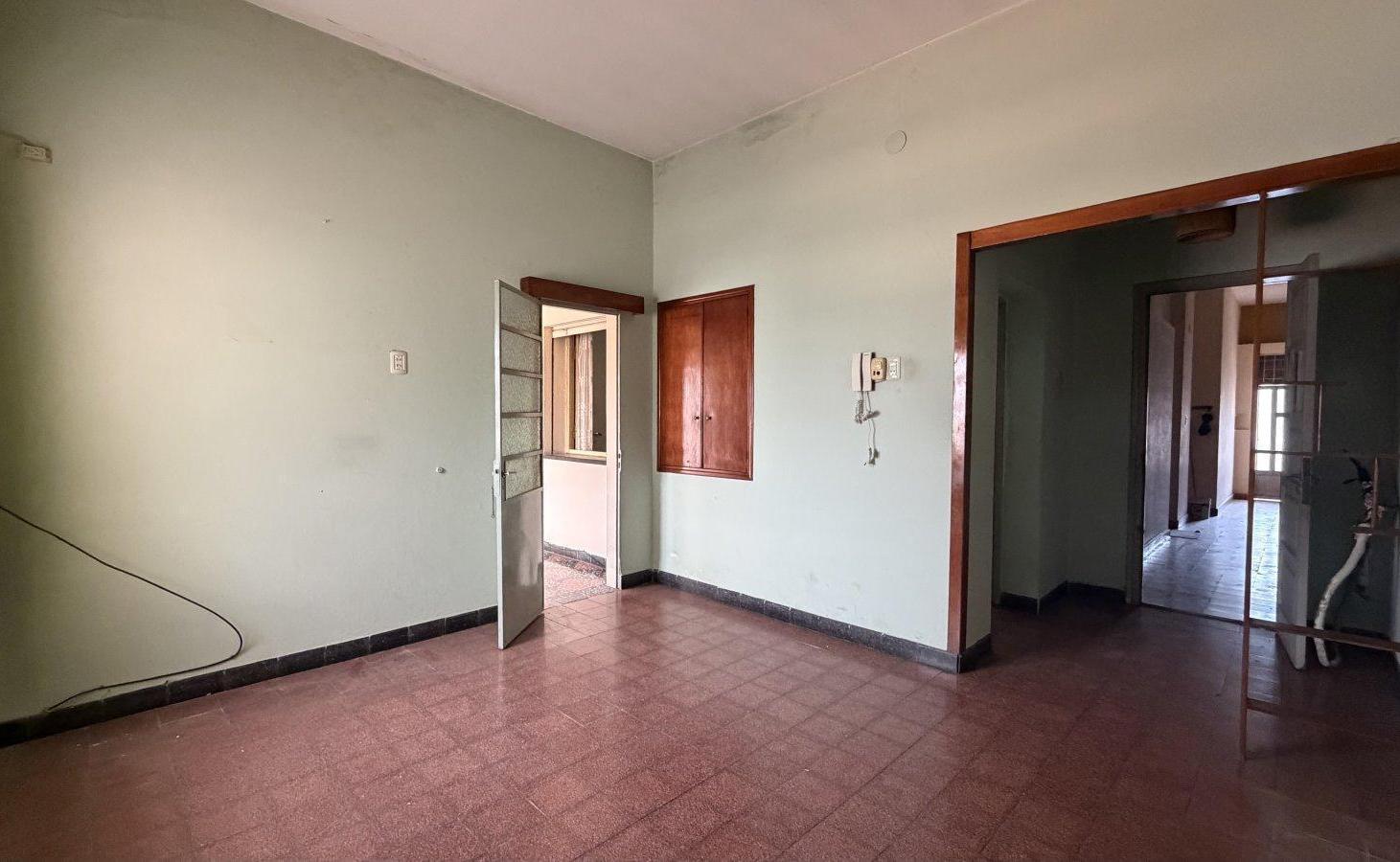 Casa de pasillo EN VENTA - Barrio Belgrano, Rosario