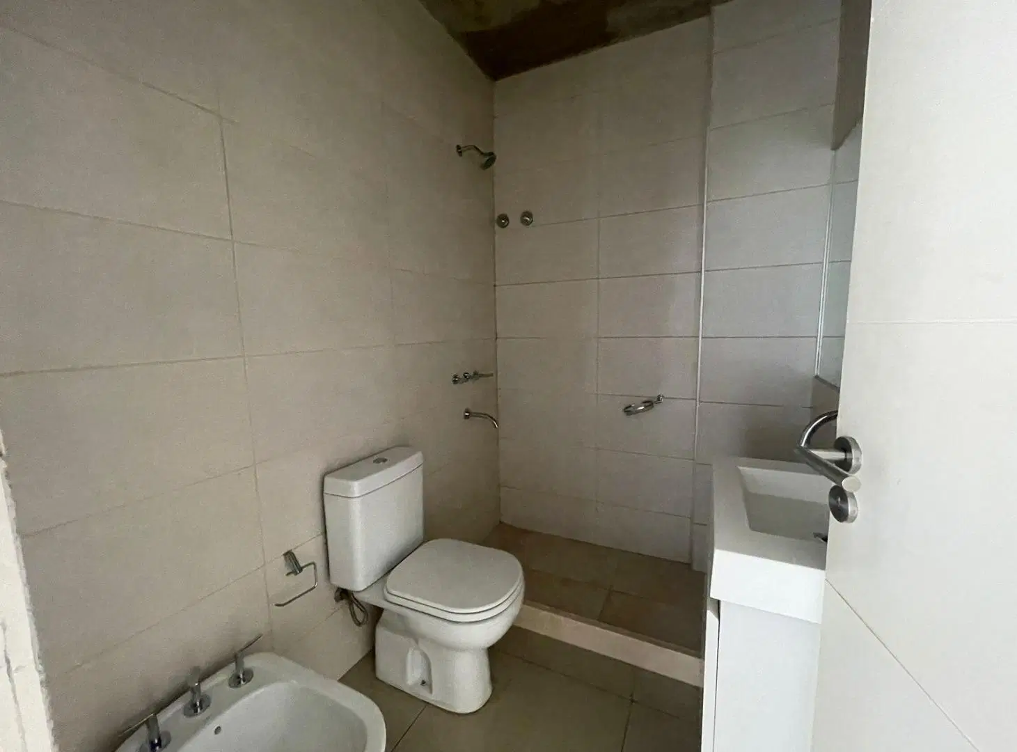 Departamento en alquiler 2 dormitorios y terraza exclusiva Fisherton 3