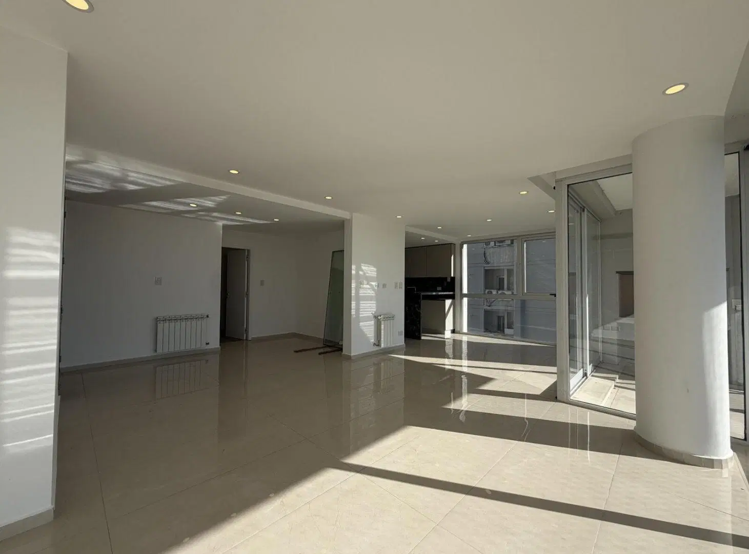 Alquiler departamento 3 dormitorios en Fisherton View con amenities 8