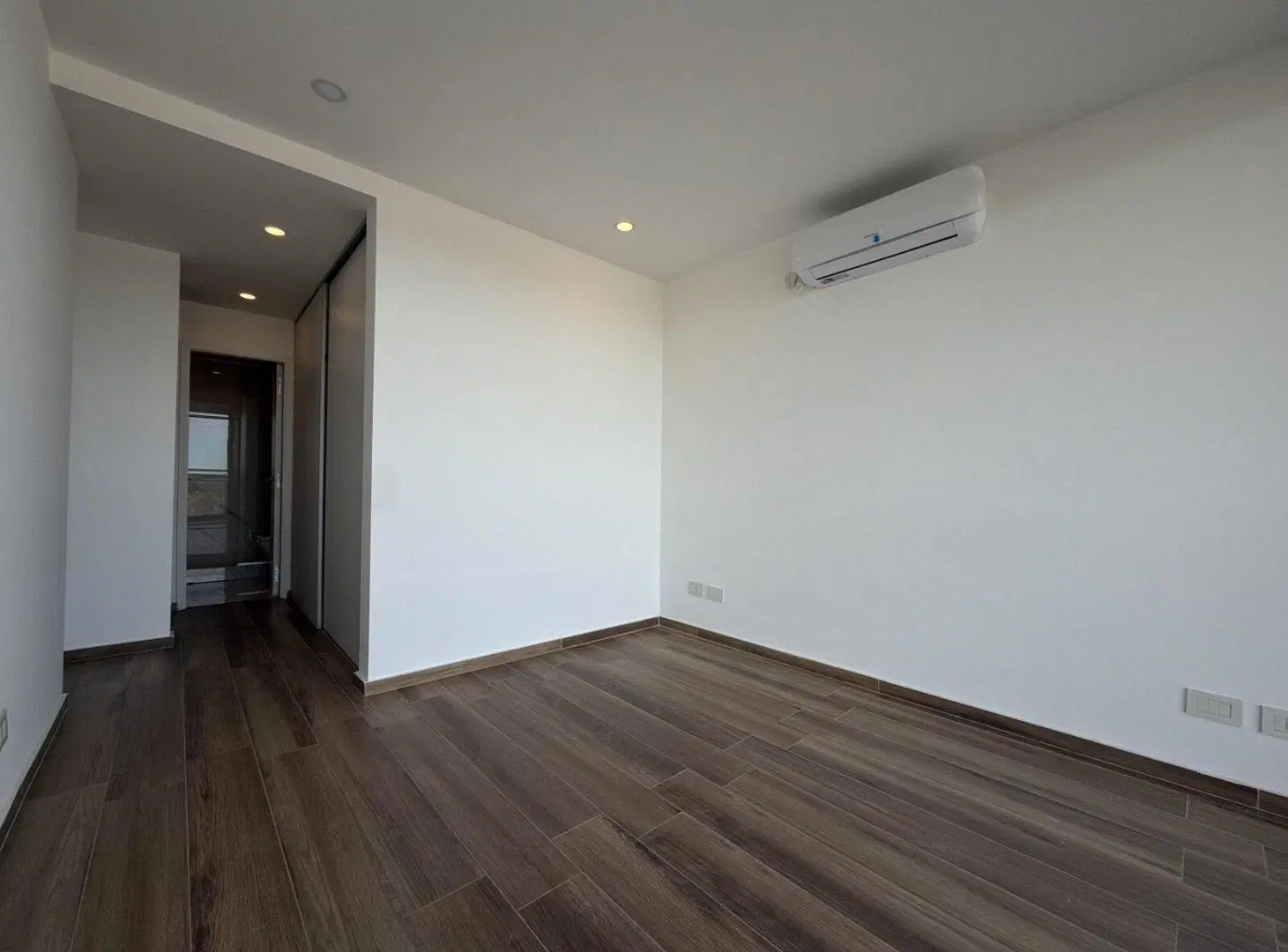 Alquiler departamento 3 dormitorios en Fisherton View con amenities 4