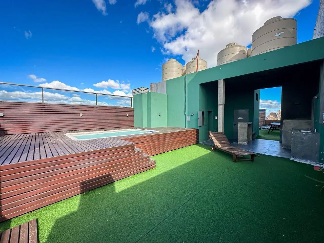 Departamento en alquiler monoambiente con amenities en Barrio Lourdes - Rosario 2