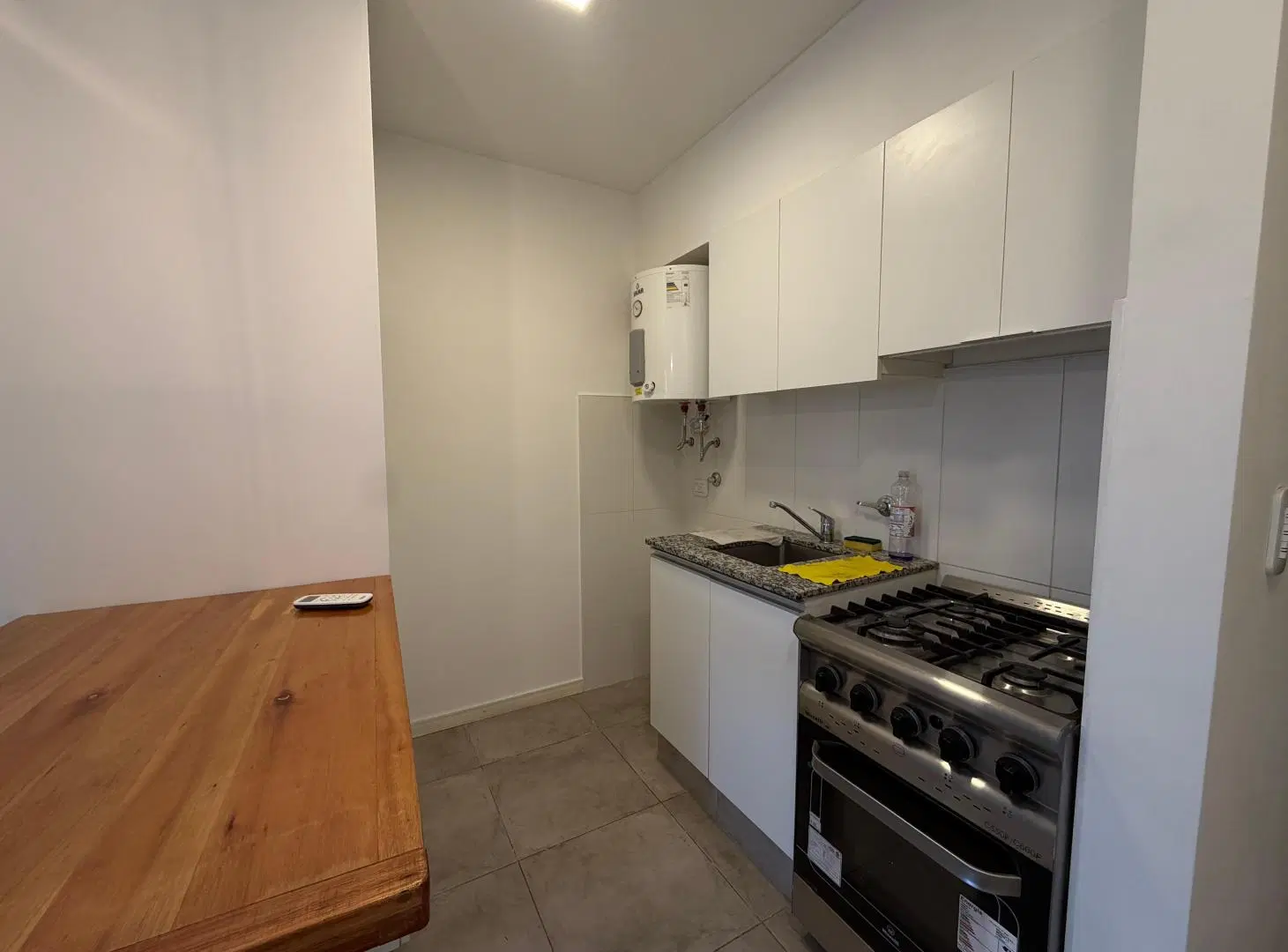 Departamento monoambiente en alquiler con amenities - barrio Lourdes, Rosario 2