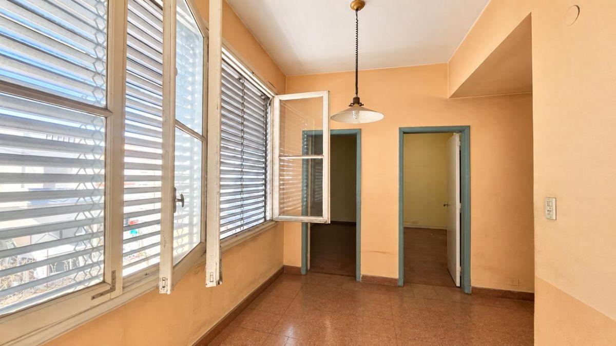 Foto de Casa de 109 m² con 4 dormitorios en venta en Lanús Este muy luminosa, imagen 1