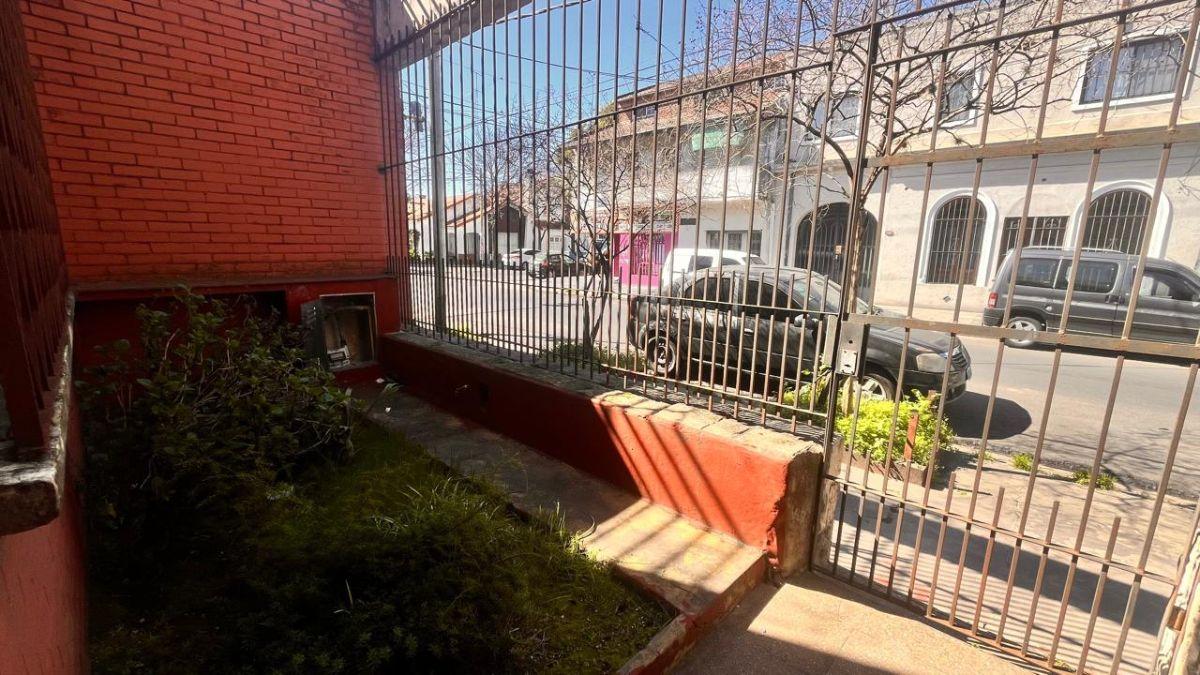 Foto de Casa de 109 m² con 4 dormitorios en venta en Lanús Este muy luminosa, imagen 5
