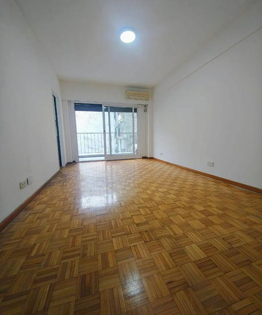 RECOLETA- JUNIN AL 1100- 2 AMBIENTES CON BALCÓN- COCINA SEPARADA Y LAVADERO 2