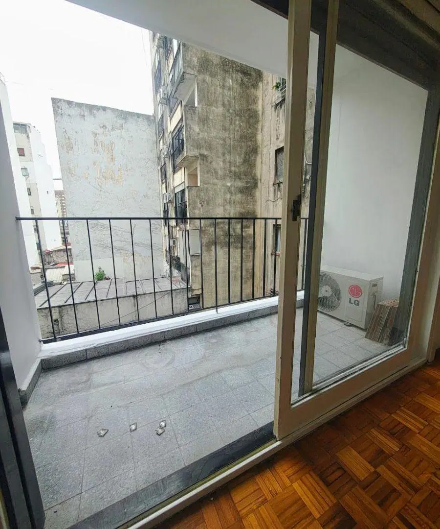 RECOLETA- JUNIN AL 1100- 2 AMBIENTES CON BALCÓN- COCINA SEPARADA Y LAVADERO 3
