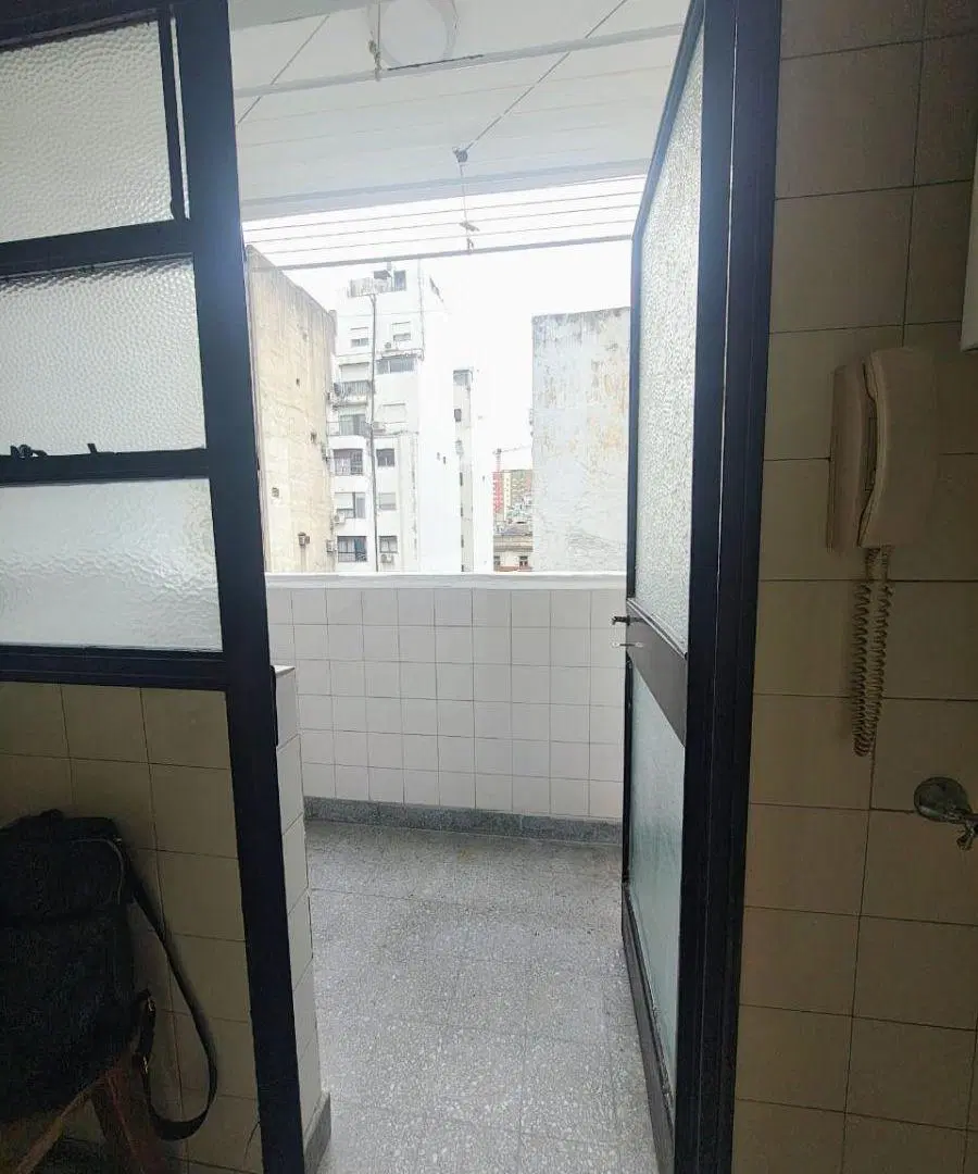 RECOLETA- JUNIN AL 1100- 2 AMBIENTES CON BALCÓN- COCINA SEPARADA Y LAVADERO 4