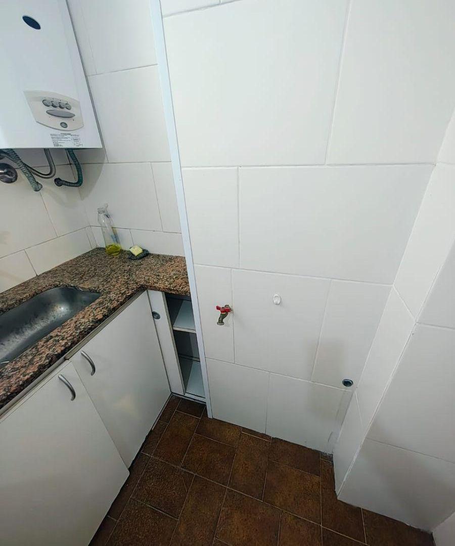 Foto de SENILLOSA 500, 3 AMBIENTES- COCINA SEPARADA- MUY LUMINOSO, imagen 2