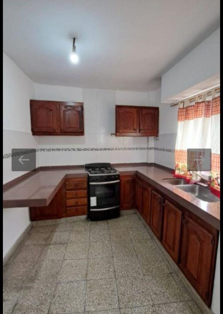 Foto de CASA EN ALQUILER EN LANÚS OESTE, imagen 3