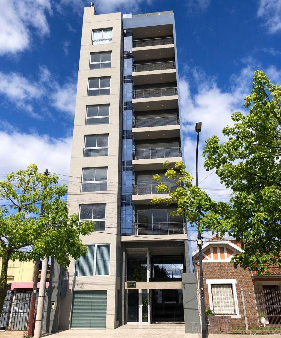 Foto de Departamento en Venta de 2 Amb a Estrenar en Remedios de Escalada, imagen 1