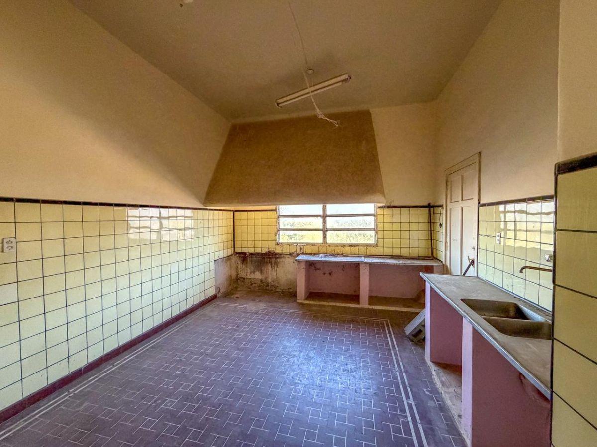Oportunidad! Hotel En Venta, Excelente Ubicación Con Salida A Dos Calles