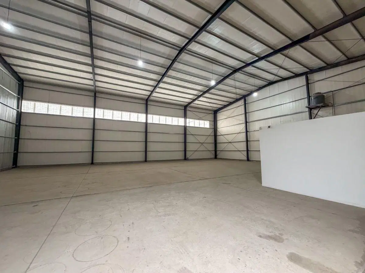 Bodega-Galpon de 600 m2 en Alquiler en Polo 52 3