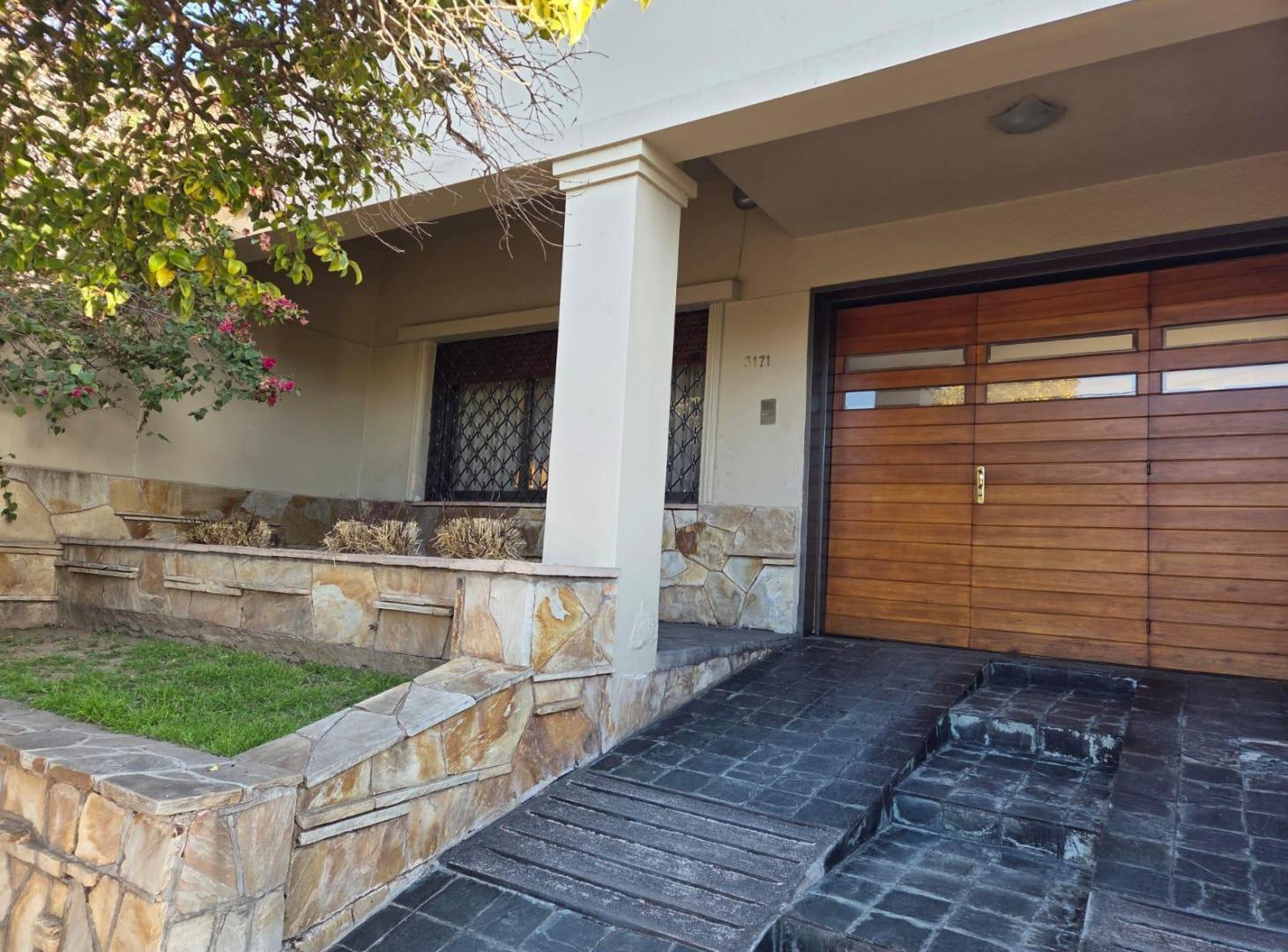 Gran Casa en Alto Alberdi