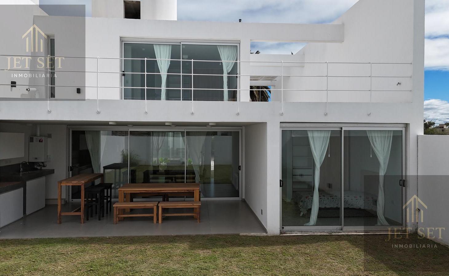 CASA PREMIUN A ESTRENAR EN CAMPO CHICO