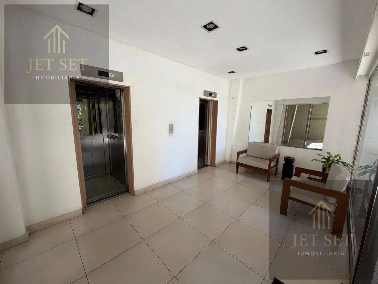 Venta Departamento 6 Ambientes Zona CENTRO | Con Balcón y SUM 3