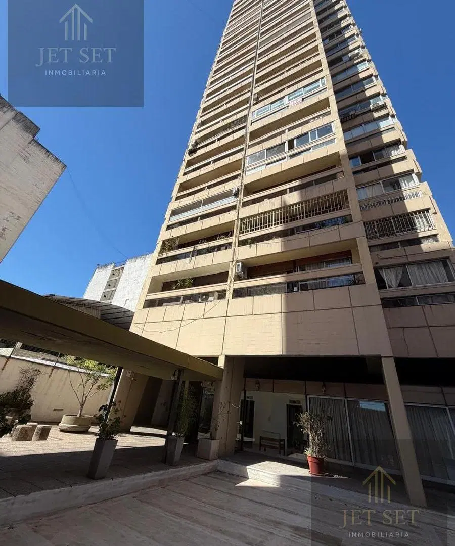Venta Departamento 6 Ambientes Zona CENTRO | Con Balcón y SUM 5