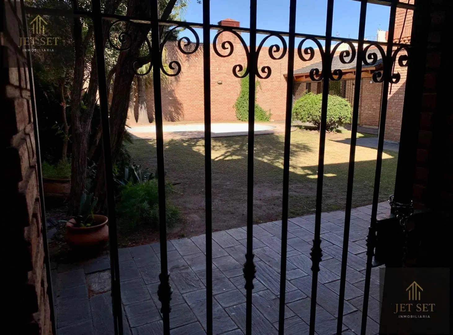 Venta Casa 8 Ambientes Tablada Park | Gran Potencial y Excelente Distribución 3