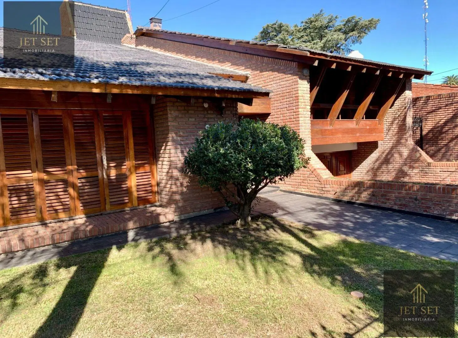 Venta Casa 8 Ambientes Tablada Park | Gran Potencial y Excelente Distribución 2