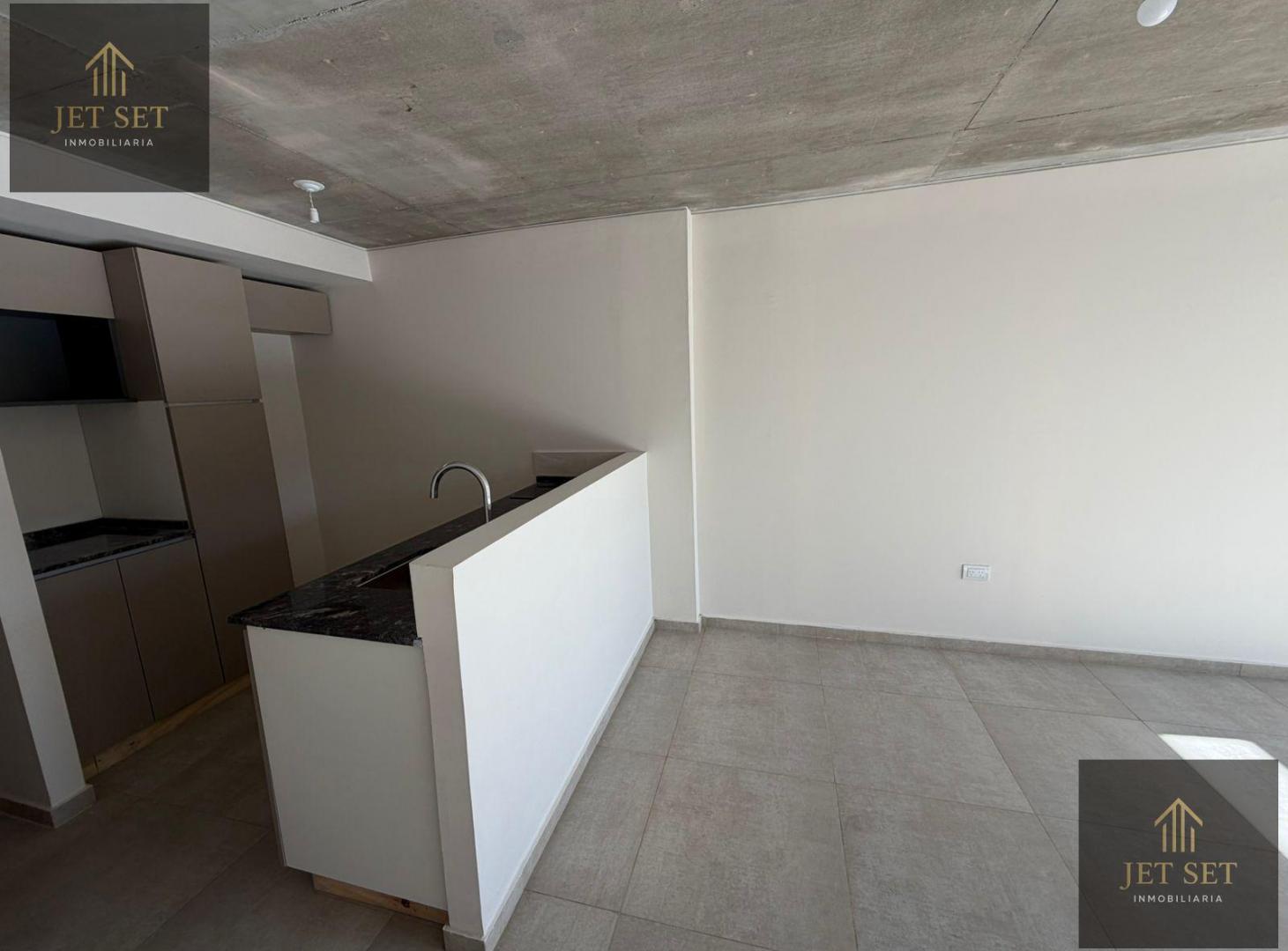 Foto de Cochera VENTA LIFE LAS HERAS CENTR, imagen 1