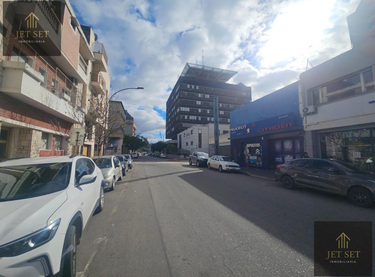 Casa IDEAL PARA DESARROLLO DE EDIFICIO DE OCHO PISOS