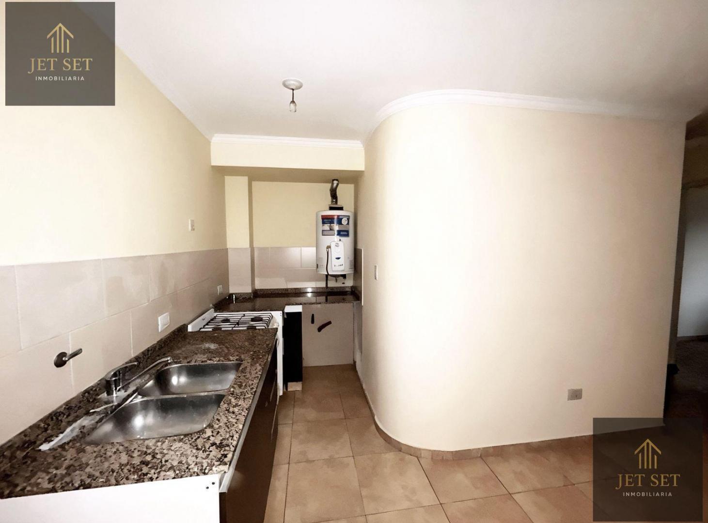 Foto de Venta Departamento 1 Dormitorio en General Paz con BALCÓN y APTO, imagen 2
