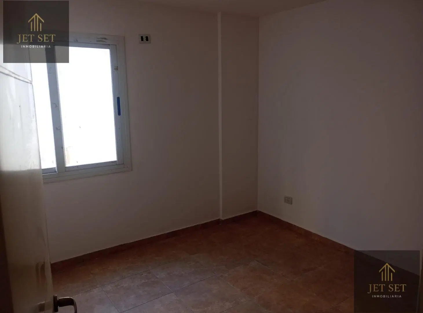 Departamento en VENTA - 2DOR- BALCÓN - INTERNO 4