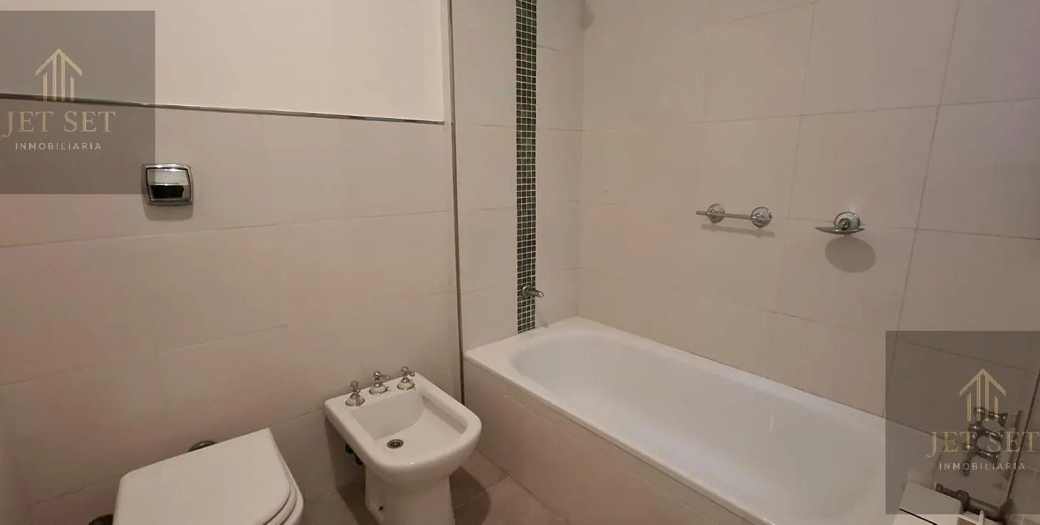 Departamento de 2 Dormitorios en Alquiler en Cofico, con Cochera 2