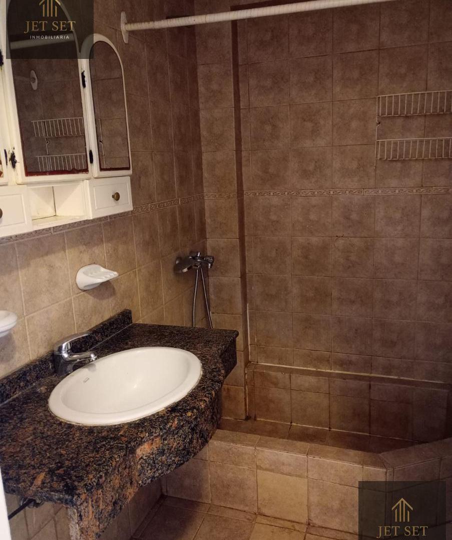 Foto de Alquiler Departamento 3 Dormitorios en Nueva Córdoba, 2 Plantas y, imagen 3