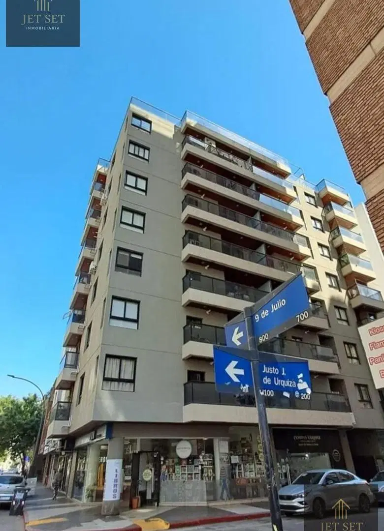 Venta Departamento 2 Dormitorios en Zona Centro, con BALCÓN y TERRAZA 2