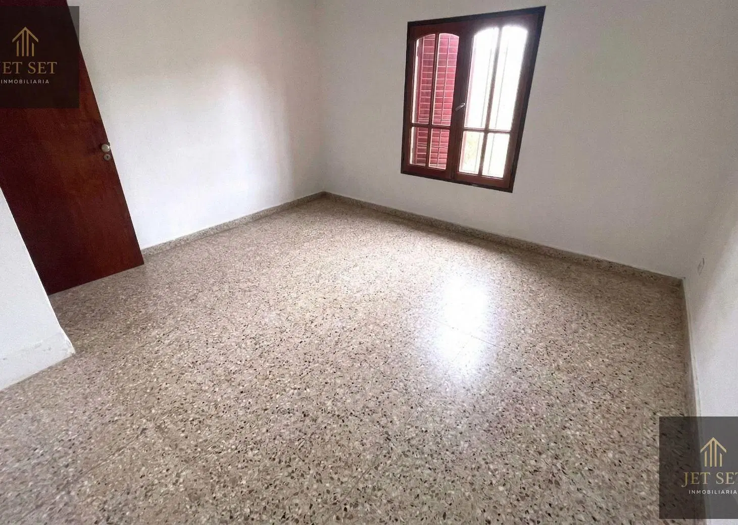Venta Casa 3 Dormitorios en Barrio San Rafael, con PATIO e HIDROMASAJE 4