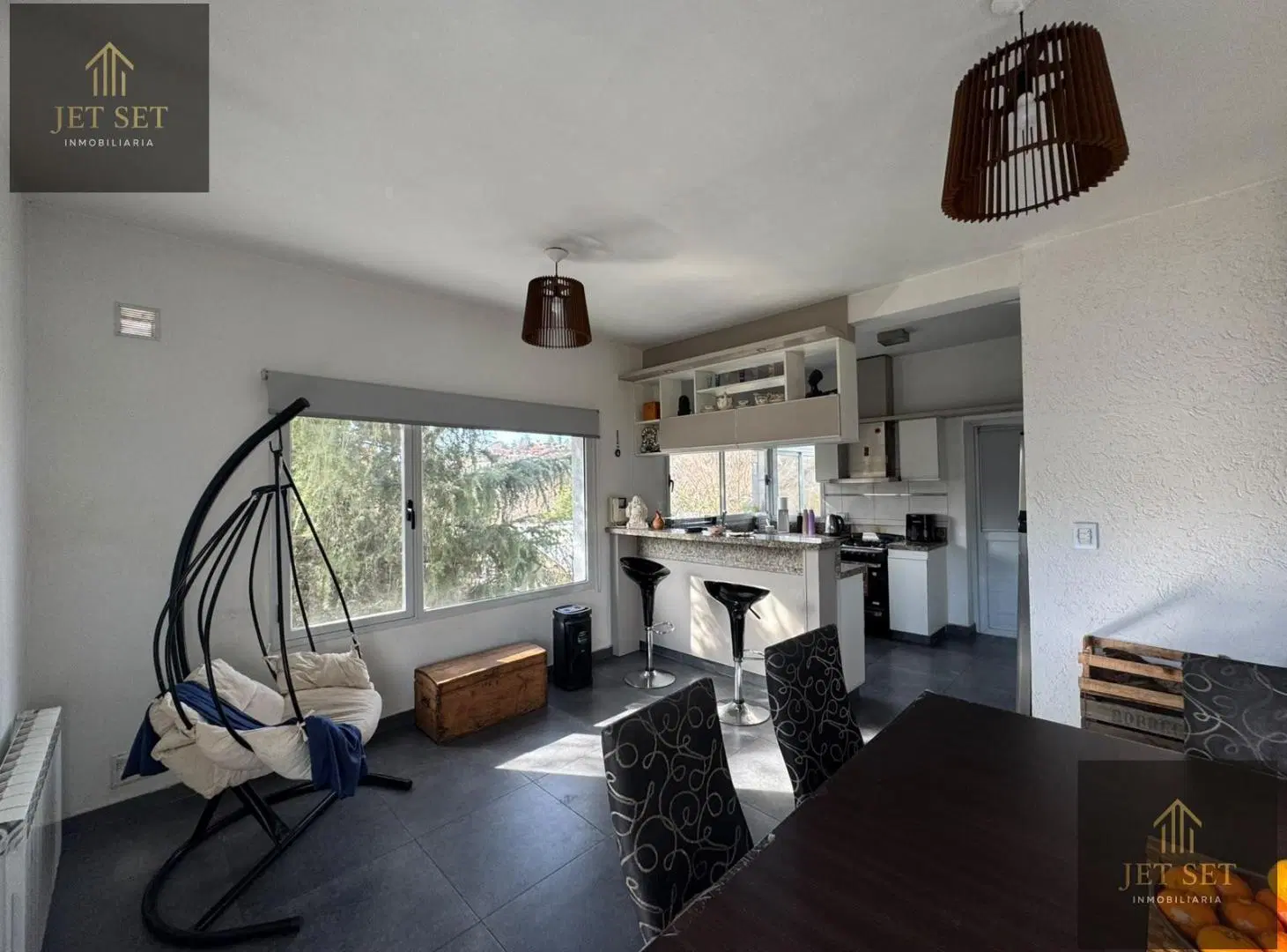 Casa VENTA CARLOS PAZ CON PILETA FRENTE AL RIO 5