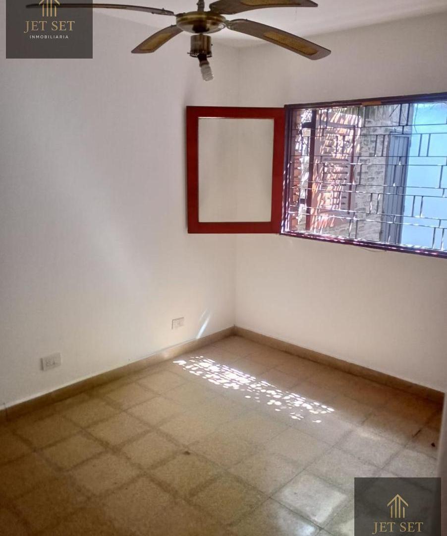 Foto de Venta Casa 3 Dormitorios en Juan XXIII, casa esquina con JARDÍN, imagen 1